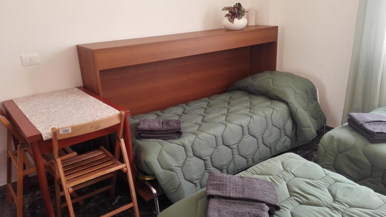 Minihouselarissa Diverona Gasthof *