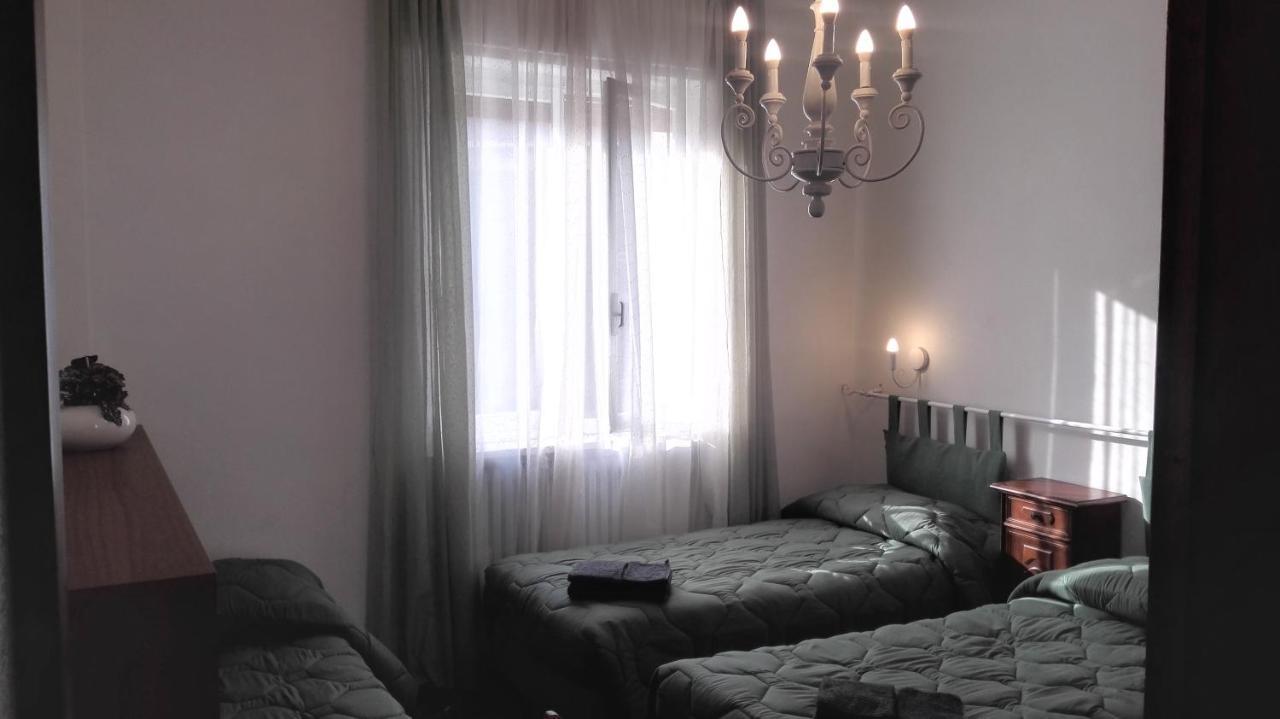 Minihouselarissa Diverona Gasthof *