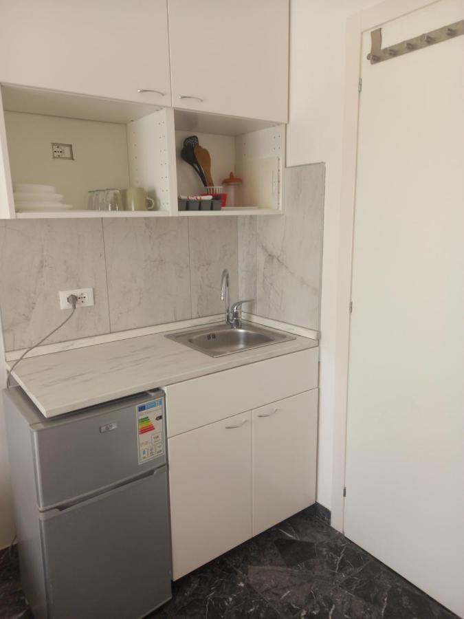 Minihouselarissa Diverona Gasthof *