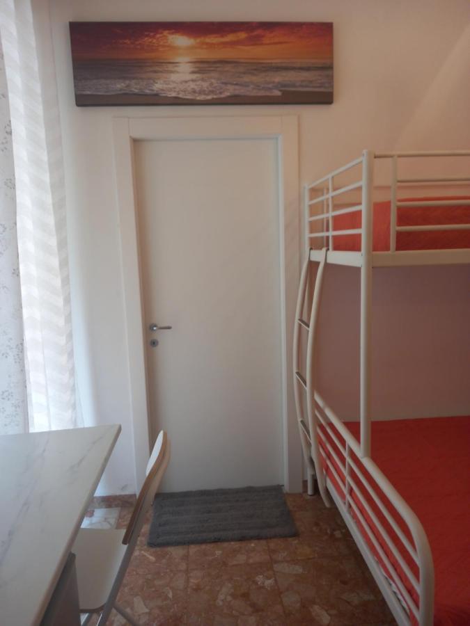 Minihouselarissa Diverona Gasthof *