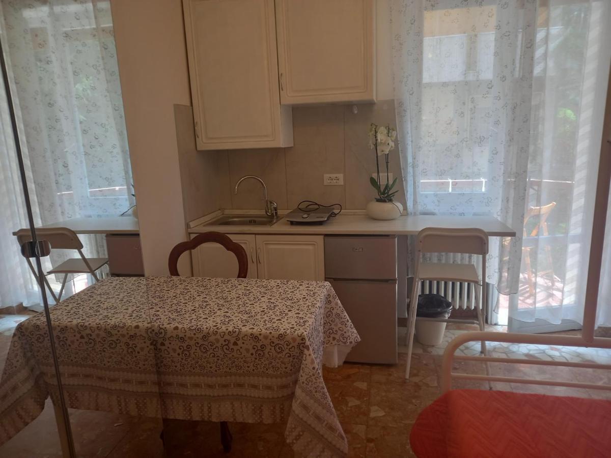 Minihouselarissa Diverona Gasthof *