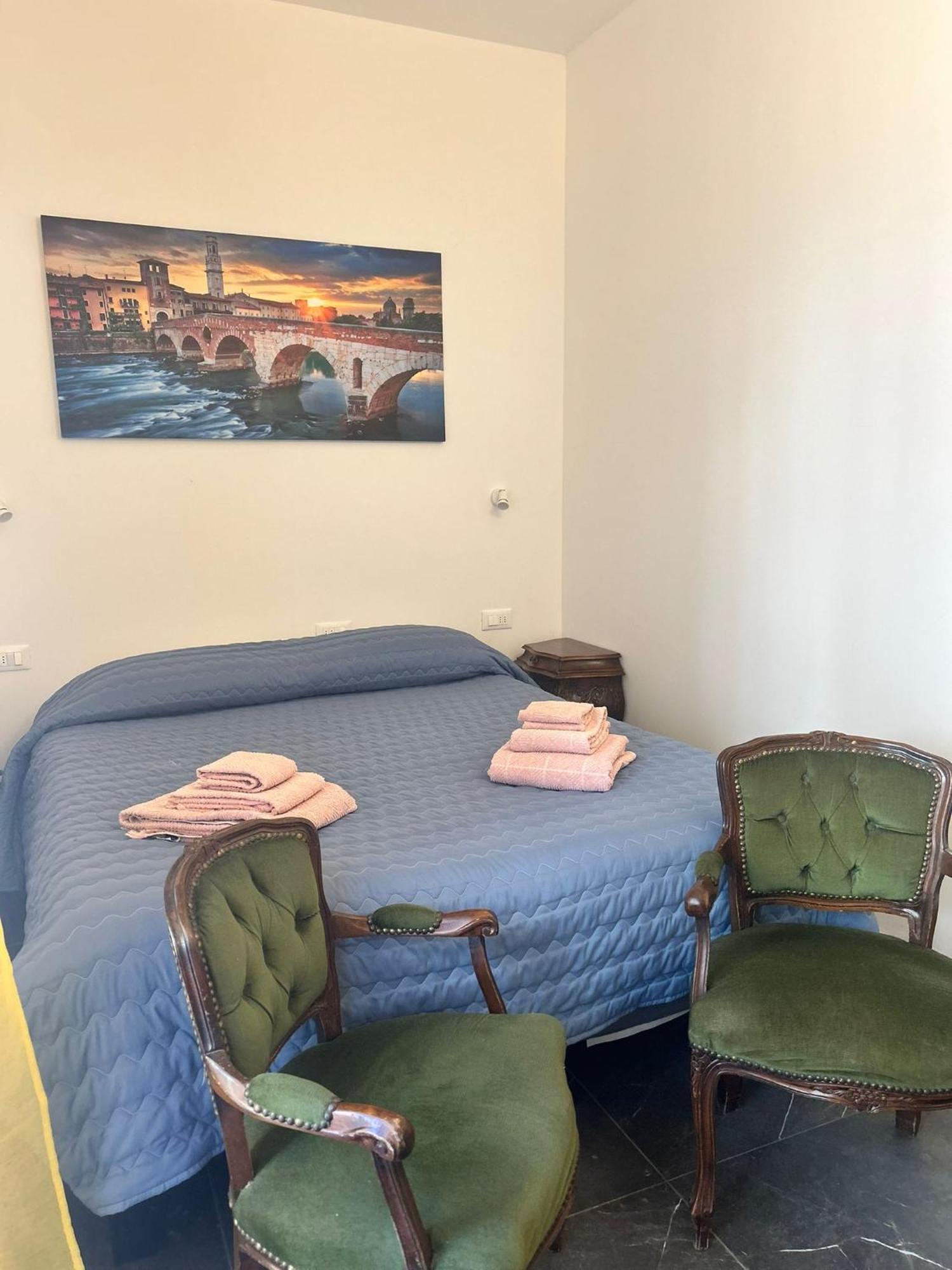 Minihouselarissa Diverona Gasthof *